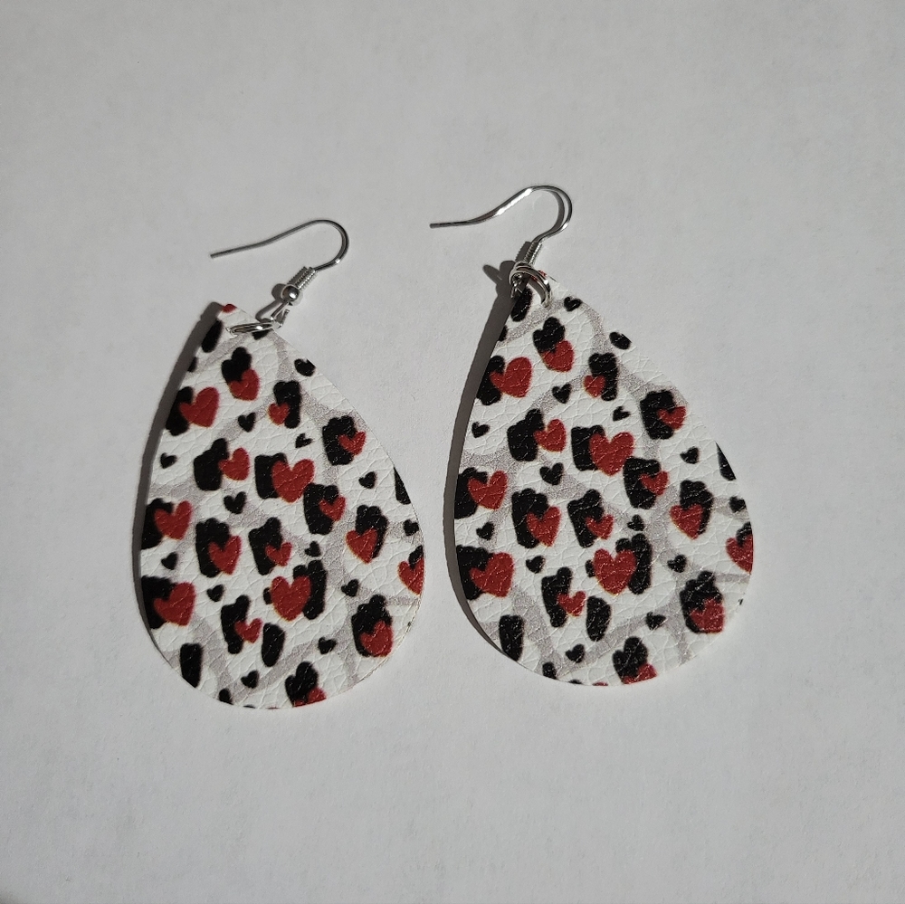 Black and Red heart Leather Earrings